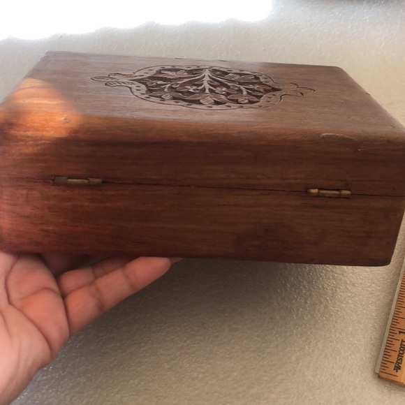 Indian hand caved wooden jewelry box/ decor - Picture 5 of 15